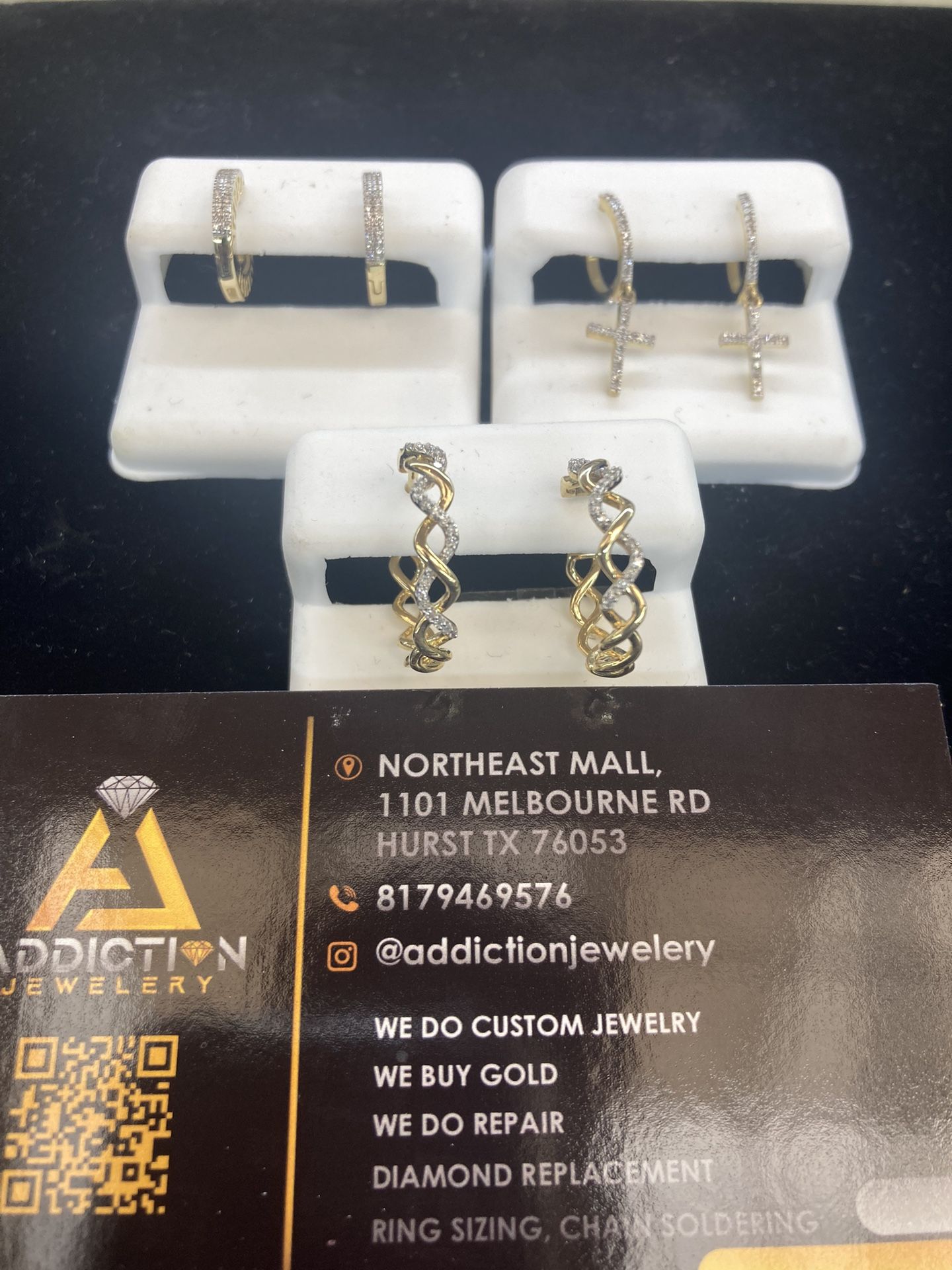 Diamond Earing 10kt yellow gold special price (Flat299$) 
