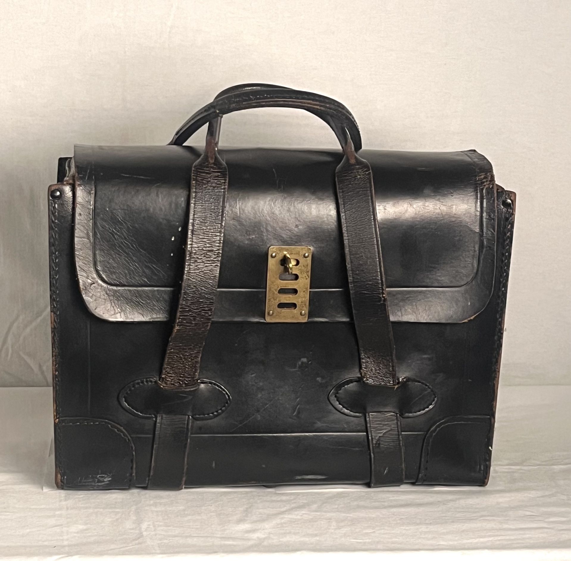 Vintage Seaward WWII Era US Pilots Briefcase Leather Bag