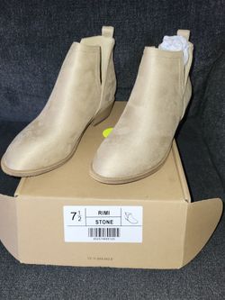 Journee Collection Boots