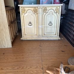 Off-white double door cabinet