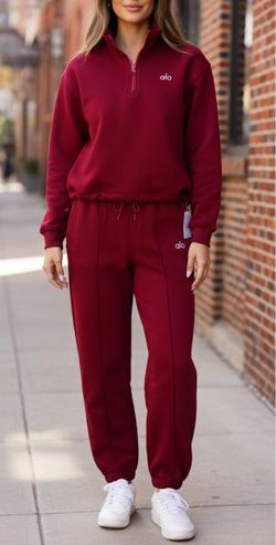 Alo Yoga Two-Piece Sweatsuit Set