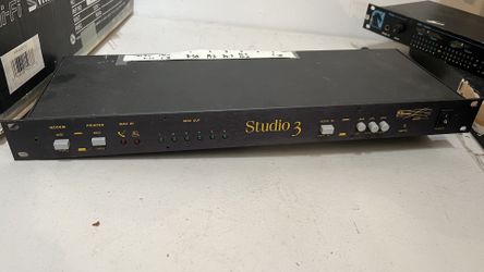 Opcode Studio 3 Rack-mount MIDI Interface and SMPTE Synchronizer