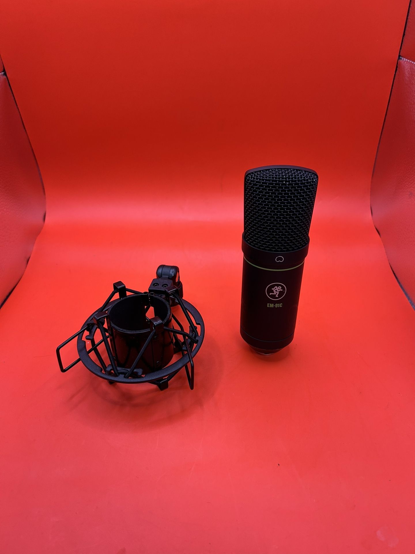 Mackie EM-91C Microphone with Mount