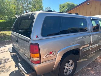 Camper shell