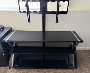 TV stand with swivel tv mount- Great condition