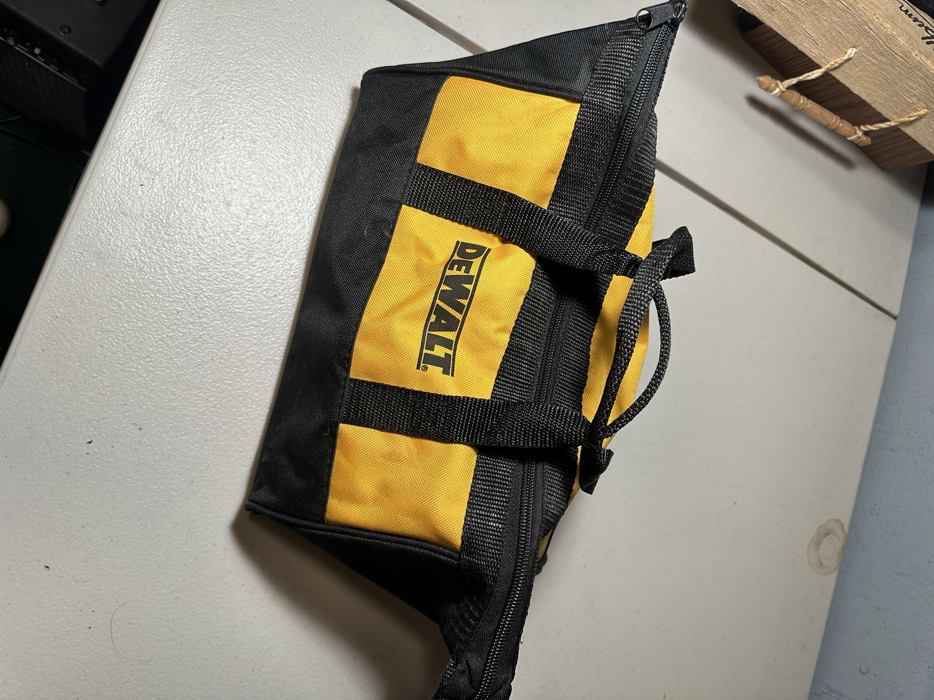 DEWALT 20V MAX Cordless Drill Driver, 1/2 Inch, 2 Speed, XR 2.0 Ah Battery and Charger Included (DCD777D1)