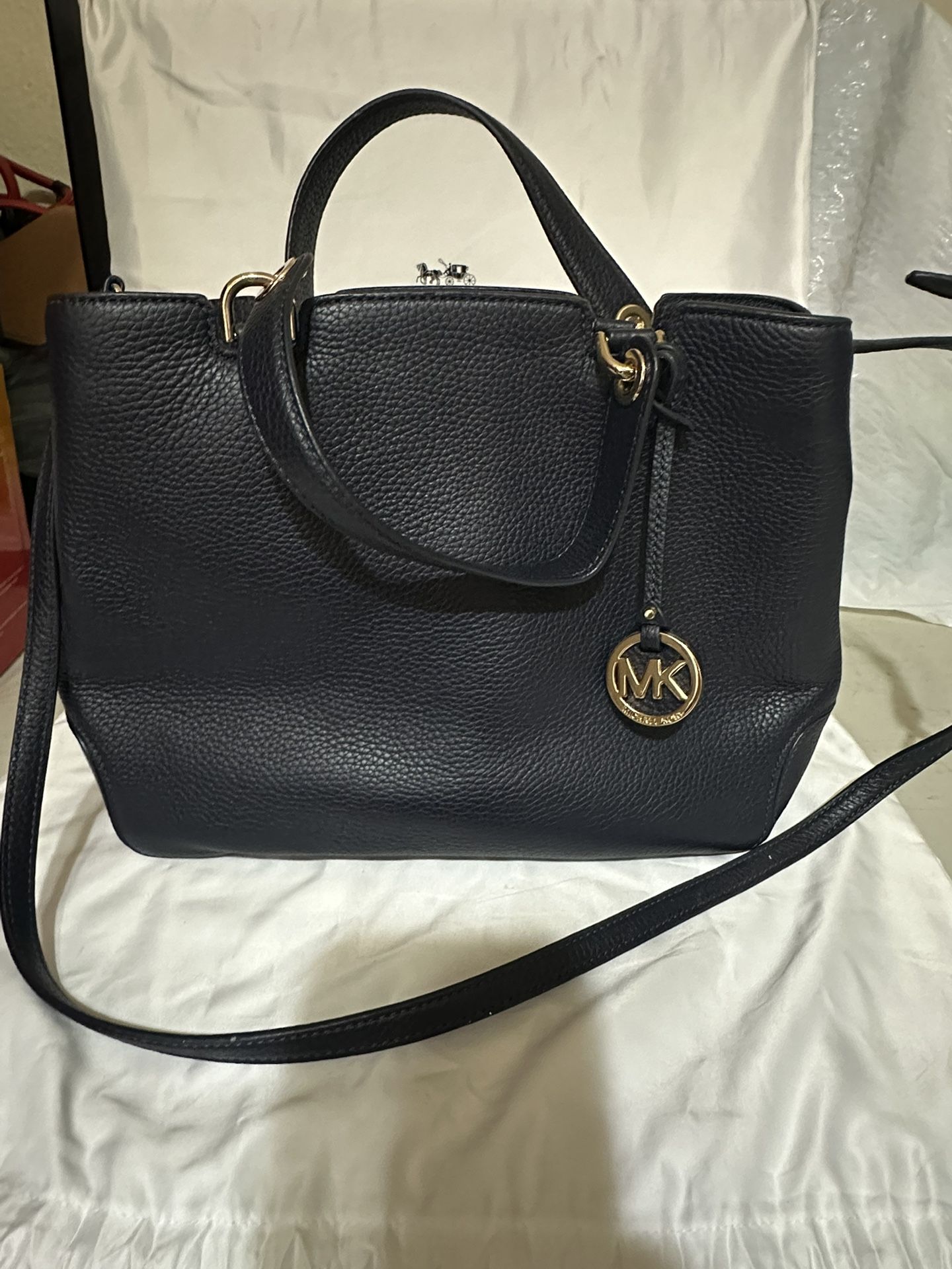 Michael Kors Anabelle LG TZ Tote Leather 