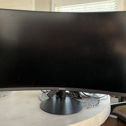 Samsung 27” Curved Monitor