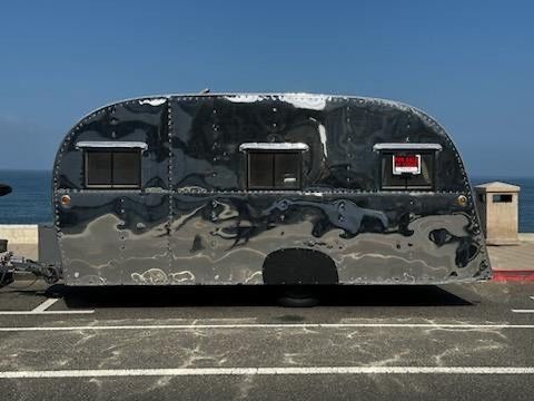 Travel Trailer Blackhawk 1947