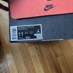 Retro 11 Low Top Bread