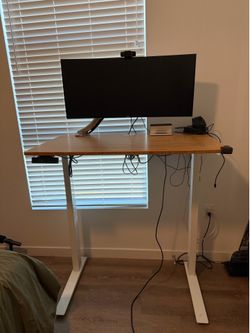 Jarvis Standing Desk