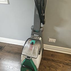 Bissell Big Green Carpet Cleaner