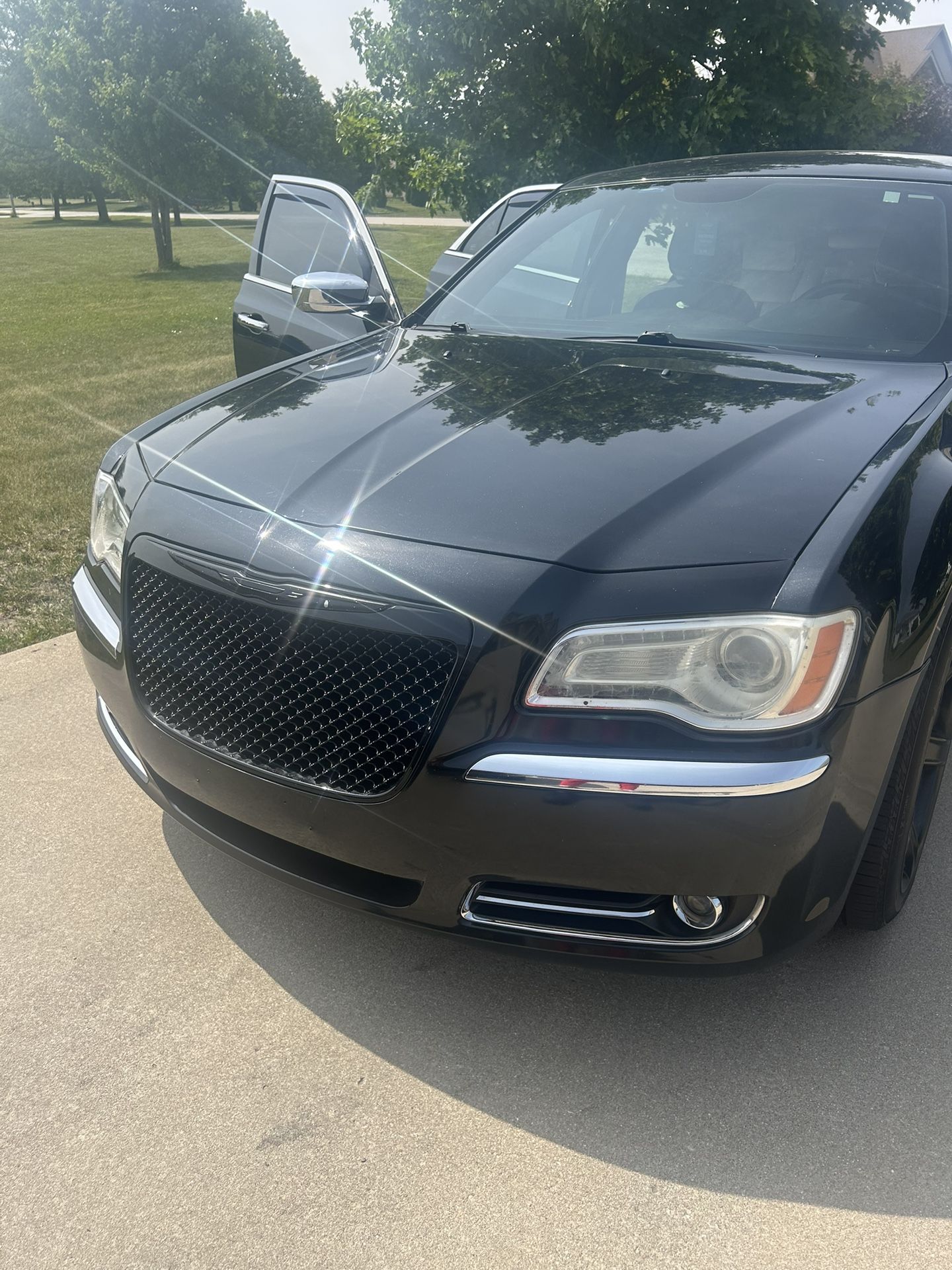CHRYSLER (contact info removed) HOOD, HEADLIGHTS, & FRONT BUMPER