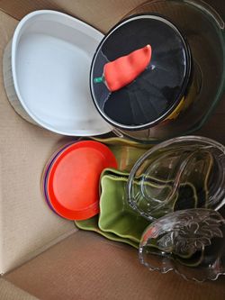 Boxful of kitchen goods!