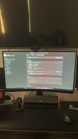 MSI G32CW4  32 inch 165hz curved monitor