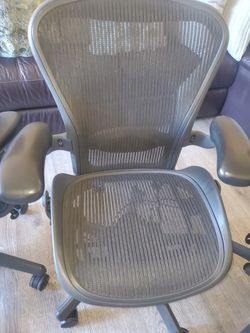 Herman Miller Aeron Chair Size B Fully Loader Black With Mesh Organomic 