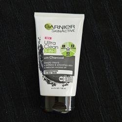 Garnier Skinactive Ultra Clean 3in1 Charcoal  Wash, Scrub, Mask, 5oz