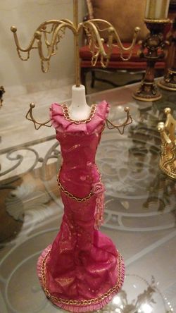 jewelry holder