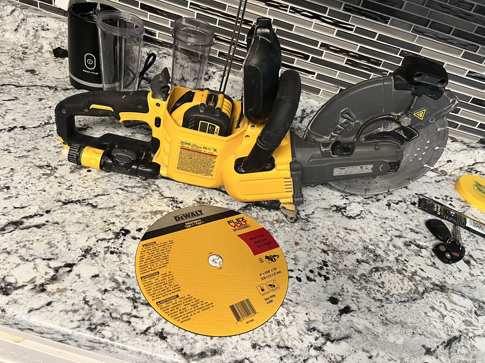 Dewalt Flexvolt Cutoff Saw Plus 9V FV Battery, New Blade