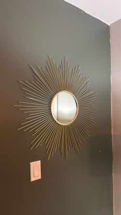 Gold Sunburst Wall Mirror