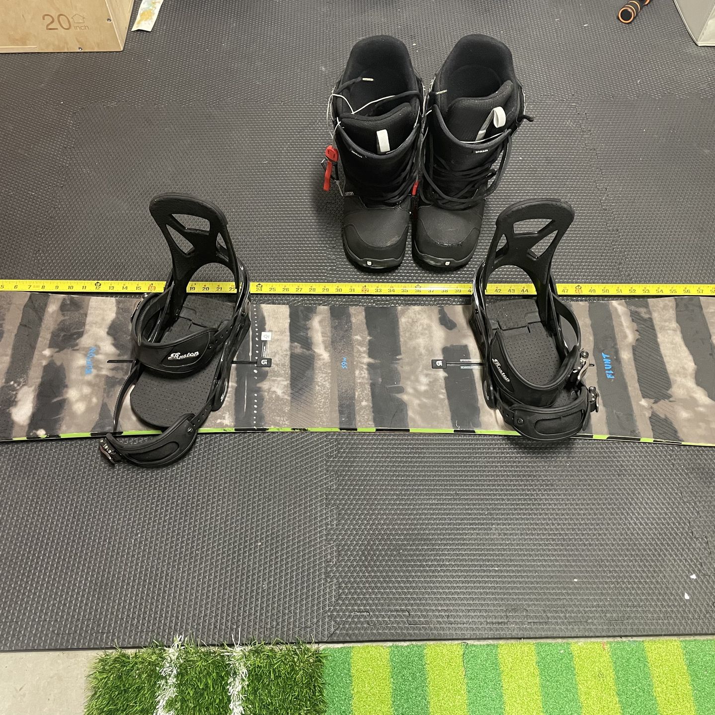 burton large snowboard bindings Men's Cartel Re:Flex Bindings, Black, M 1936 Schwinn Liberty First Street The Heel Hammock cradles Booby Color:Spanish Olive
