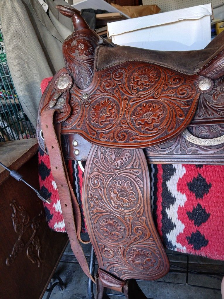 Western Show Saddle Handcrafted By Crates