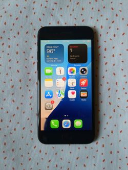 Apple iPhone SE 2nd Gen 64GB Unlocked – Excellent Condition
