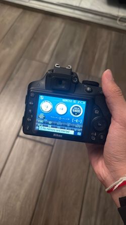 NIKON D3300