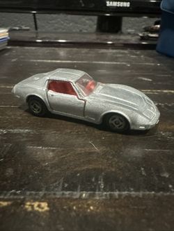Vintage Yat Ming 1:64 Diecast Corvette Silver With Red #4 Made In Hong Kong