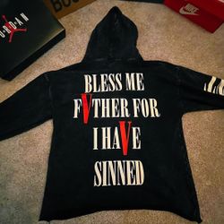 Vlone Men’s Size Large Red And Black Hoodie Pre Owned In Good Condition.