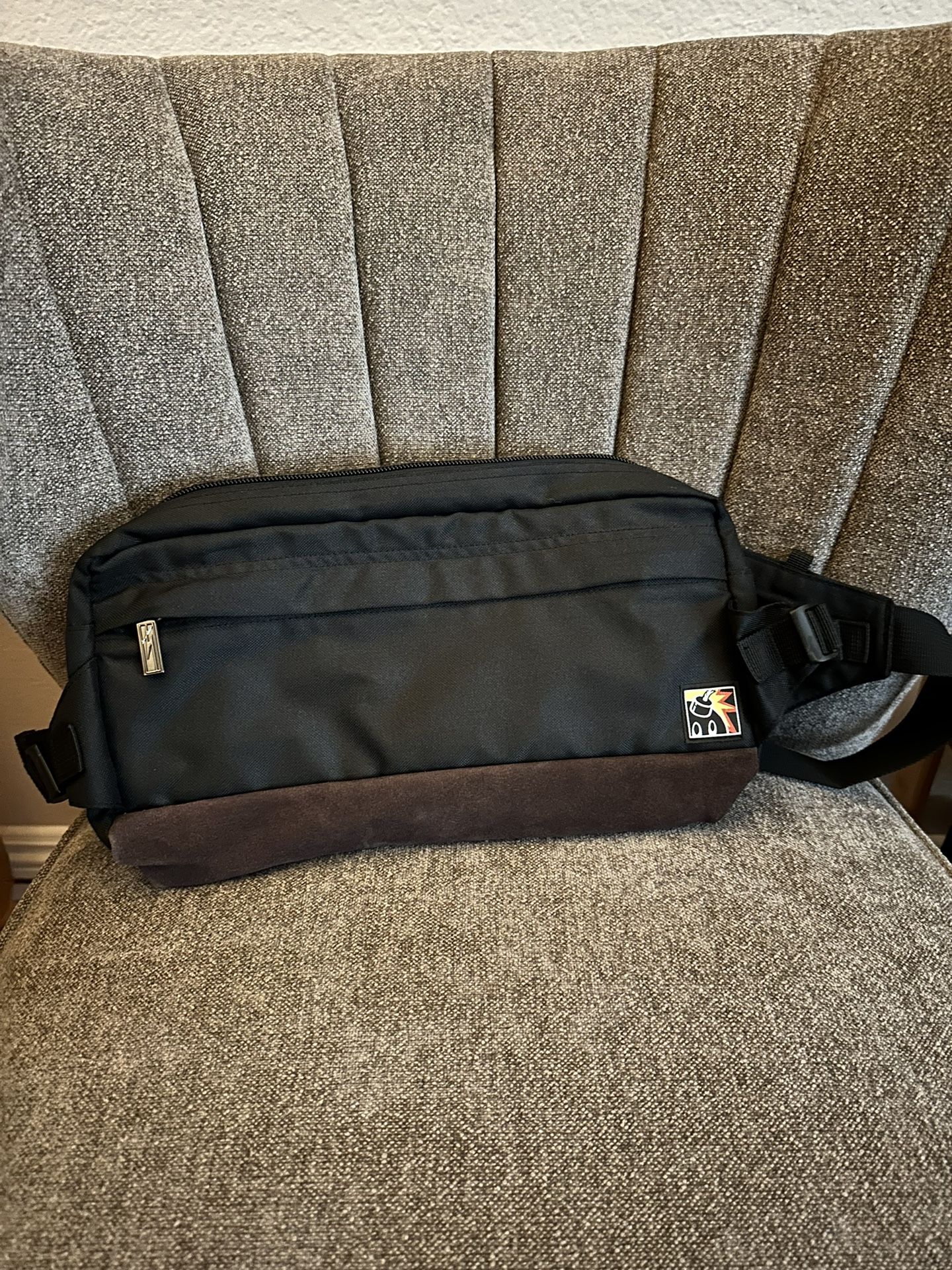 The hundreds fanny pack new arrivals