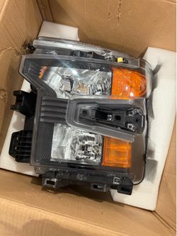 2022- 2024 Oem Chevy Silverado 1500 headlights