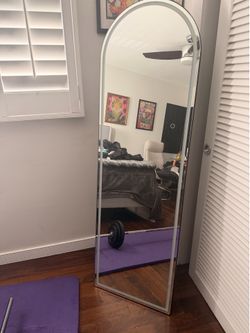 Round top tall mirror