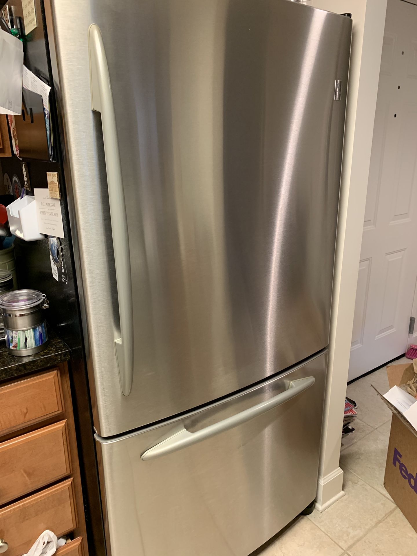 Refrigerator