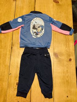 Girls Disney Adidas set $10 Worn Only Once 9-12Months