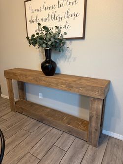 Entry way table