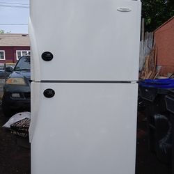 Frigidare Fridge 