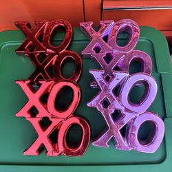 Valentine XOXO ceramic  Signs
