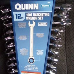  QUINN 12 Pc 100 T Ratcheting Wrench Seta