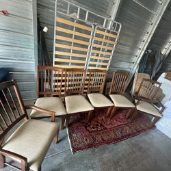  Dinning Chairs 