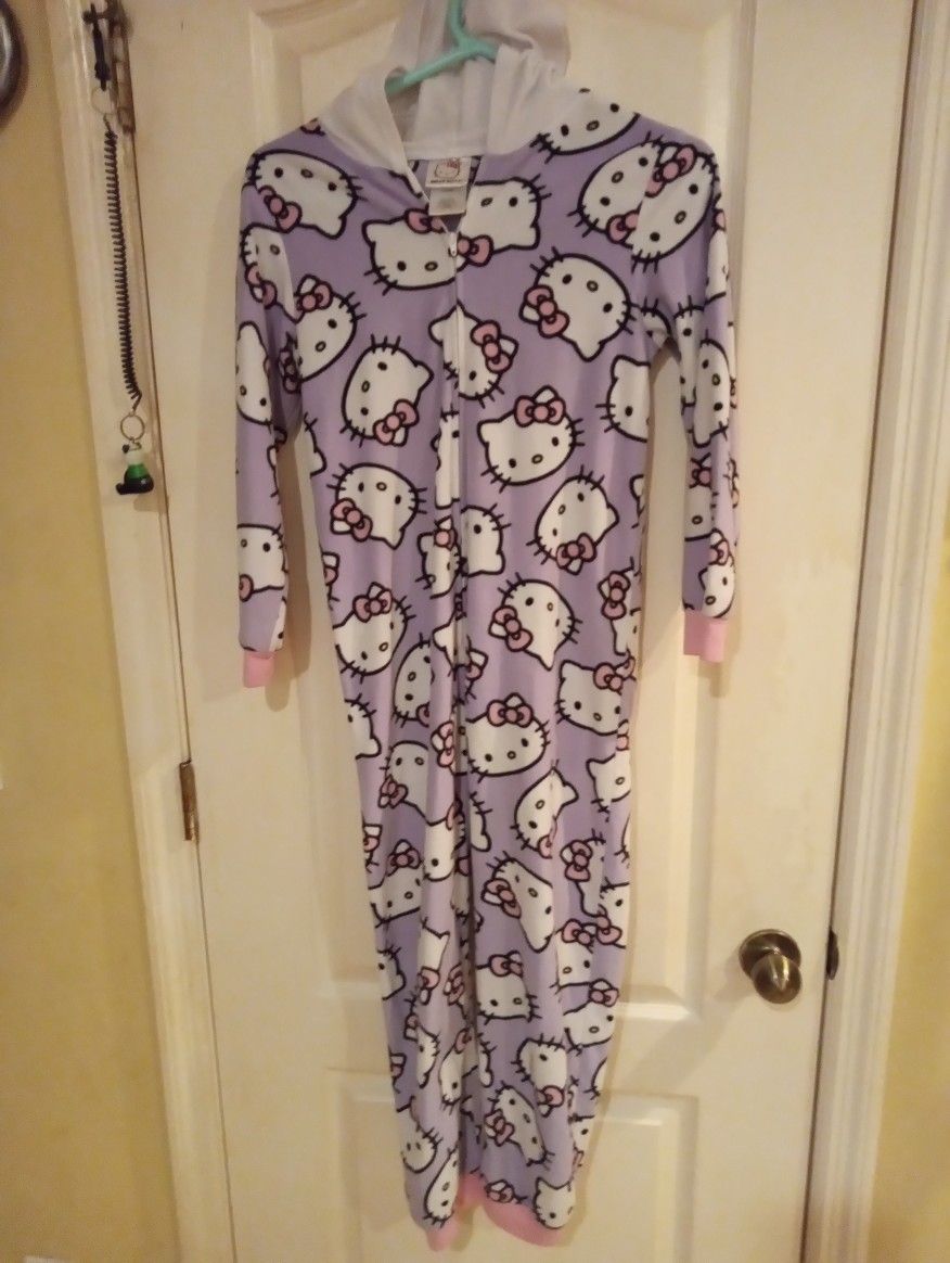 Hello Kitty Lot. (3) Shirts & One Piece With Hood Pajamas. Size 10/12. All For $10