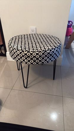 Project 62 Round Ottoman