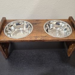 Elevated Pet Bowls 