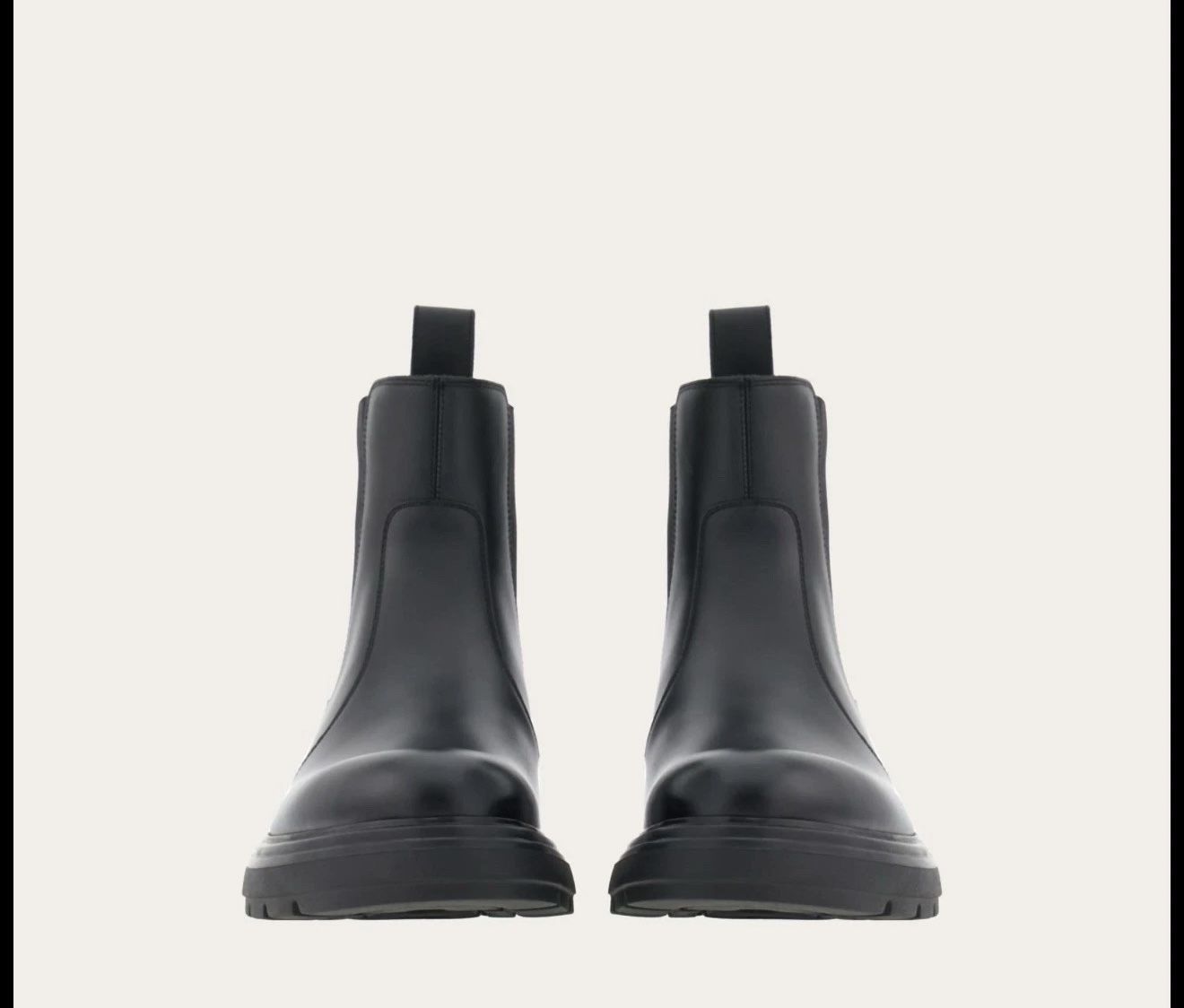 Men’s Ferragamo Doran Black Chelsea Boot Size 9 M