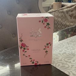 Delina exclusive perfume
