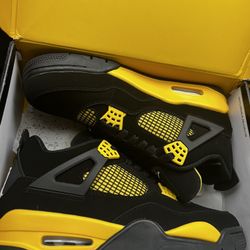 Jordan 4’s