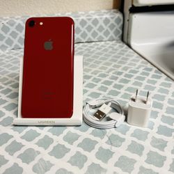 iPhone 8 Unlocked For All Carriers 64 GB 