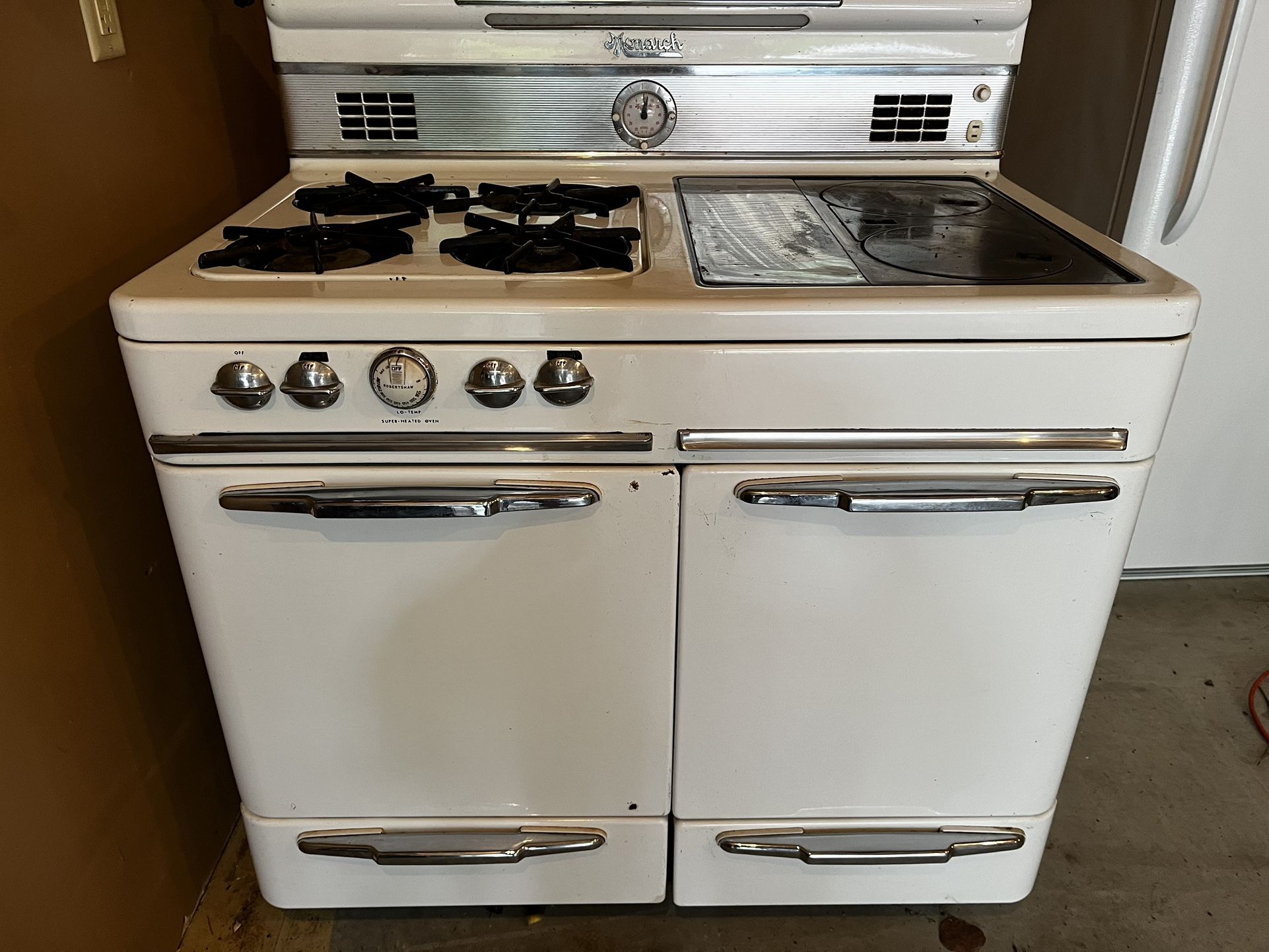 Vintage Monarch Oven, Stove And Wood Burner
