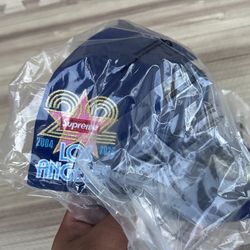 Supreme SS26 Shop Box Logo New Era LA Fitted | Light Navy | 7 1/8