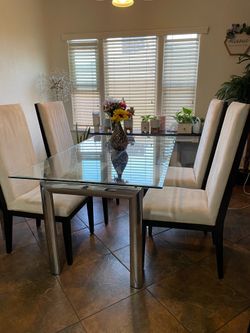 4 Dining Chairs